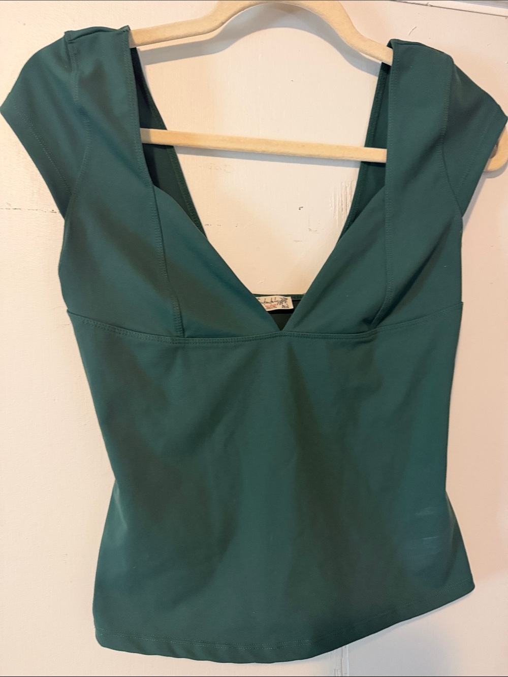 V-Neck Emerald Green Sleeveless Tank Top
